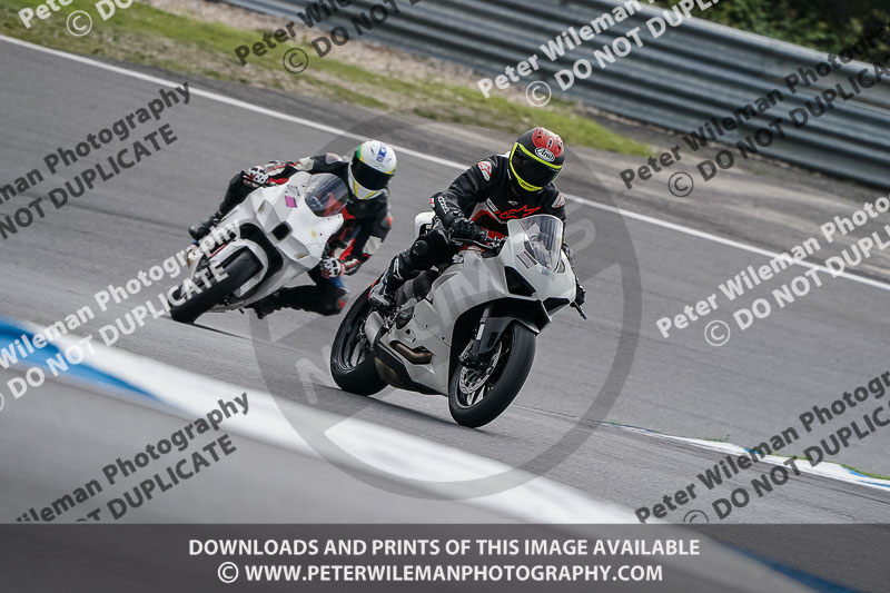 estoril;event digital images;motorbikes;no limits;peter wileman photography;portugal;trackday;trackday digital images
